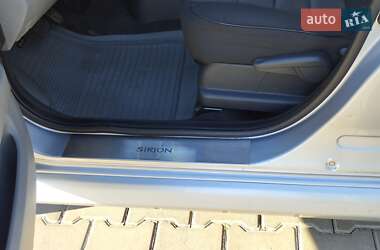 Хэтчбек Daihatsu Sirion 2007 в 