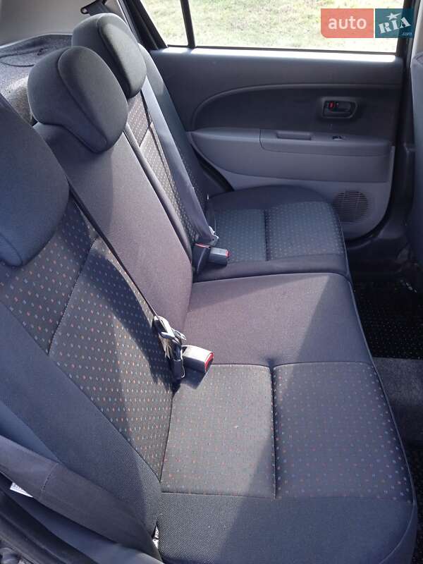 Хэтчбек Daihatsu Sirion 2010 в Тернополе