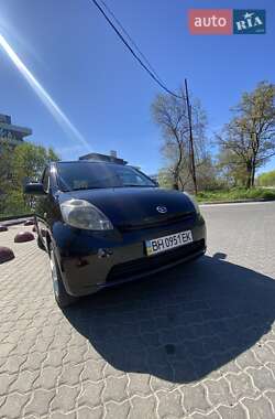 Хэтчбек Daihatsu Sirion 2008 в Одессе