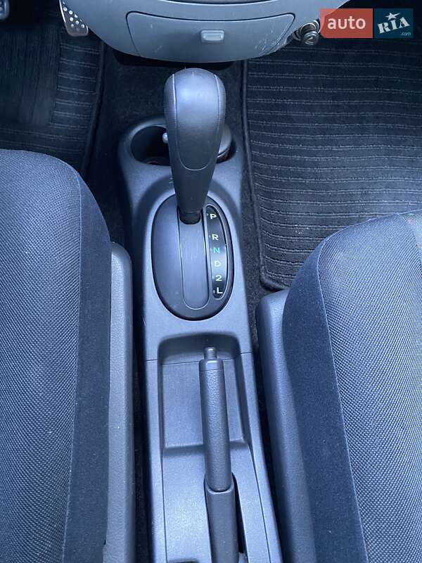 Хэтчбек Daihatsu Sirion 2008 в Одессе