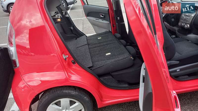 Хэтчбек Daihatsu Sirion 2008 в Киеве