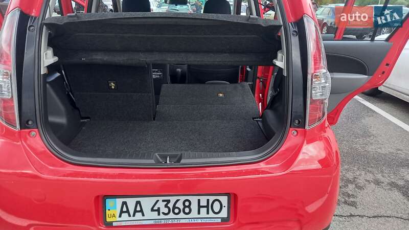 Хэтчбек Daihatsu Sirion 2008 в Киеве