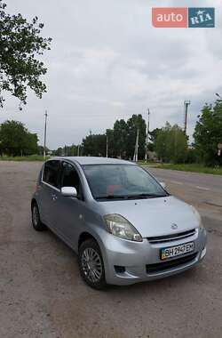 Хэтчбек Daihatsu Sirion 2008 в 