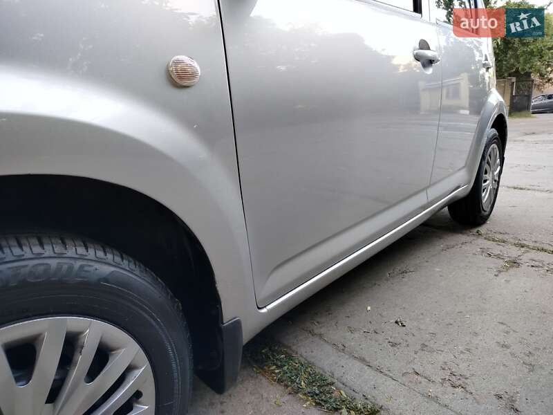 Хэтчбек Daihatsu Sirion 2008 в Одессе