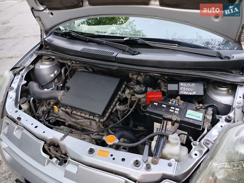 Хэтчбек Daihatsu Sirion 2008 в Одессе