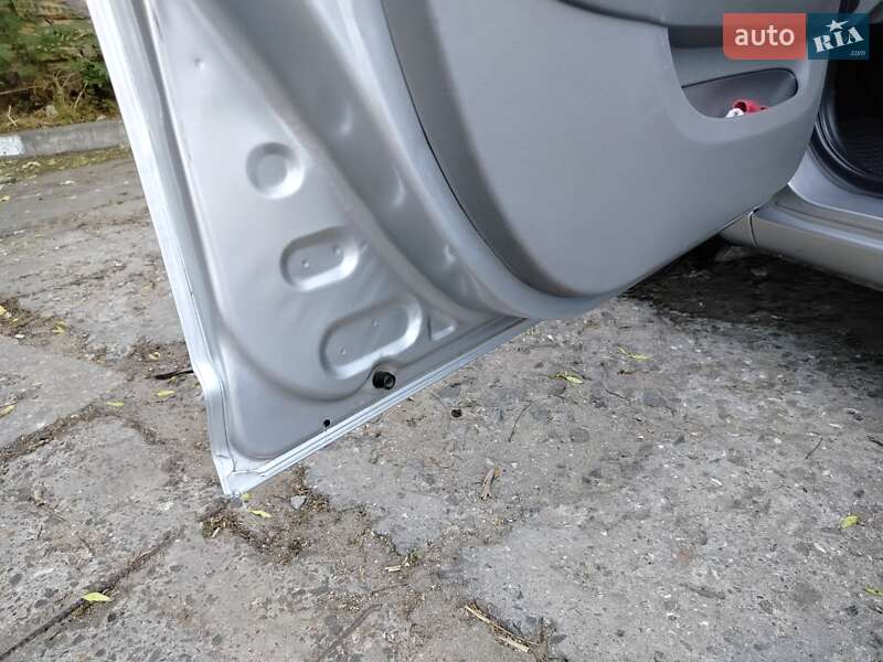 Хэтчбек Daihatsu Sirion 2008 в Одессе