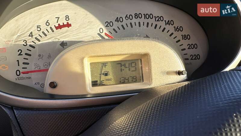 Седан Daihatsu Sirion 2009 в Полтаве