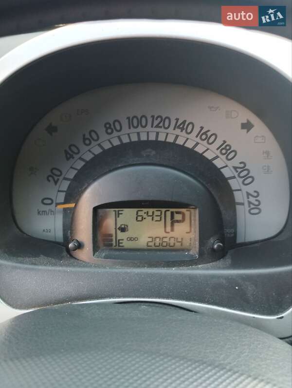 Хэтчбек Daihatsu Sirion 2006 в Виннице