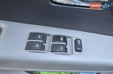 Хетчбек Daihatsu Sirion 2008 в 