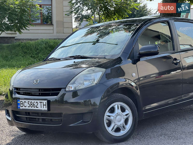 Хэтчбек Daihatsu Sirion 2007 в Львове