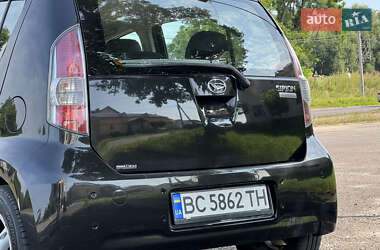 Хэтчбек Daihatsu Sirion 2007 в 