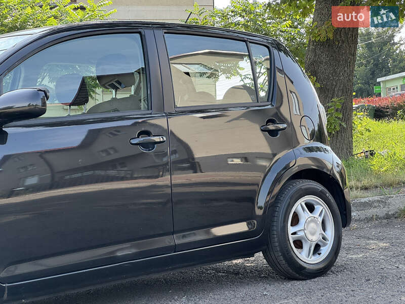 Хэтчбек Daihatsu Sirion 2007 в Львове