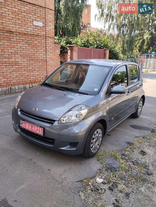 Daihatsu Sirion 2010