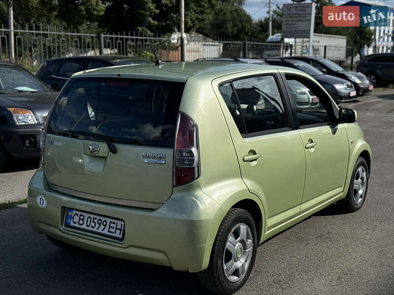 Хетчбек Daihatsu Sirion 2005 в Чернігові