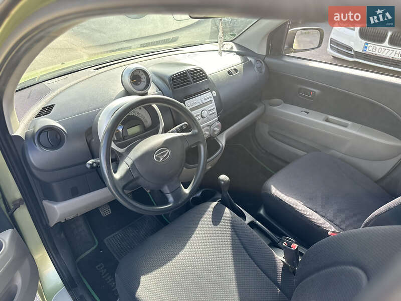 Хетчбек Daihatsu Sirion 2005 в Чернігові