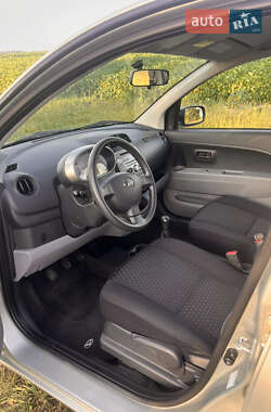 Хэтчбек Daihatsu Sirion 2007 в 