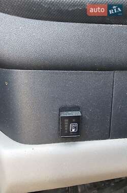 Хэтчбек Daihatsu Sirion 2006 в 