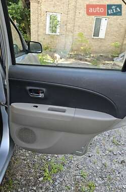 Хэтчбек Daihatsu Sirion 2006 в 