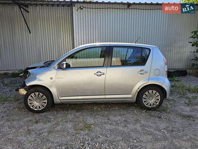 Daihatsu Sirion 2006