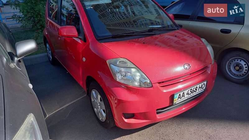 Хэтчбек Daihatsu Sirion 2008 в Киеве