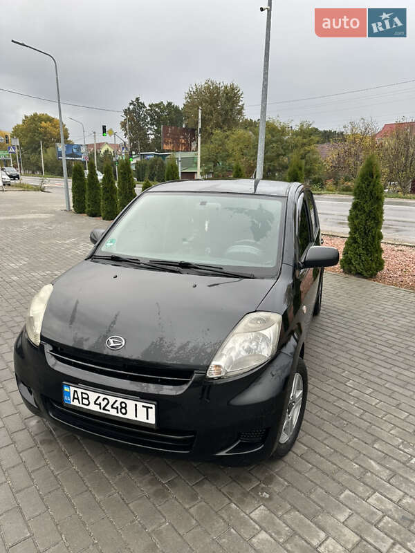 Хэтчбек Daihatsu Sirion 2008 в Киеве