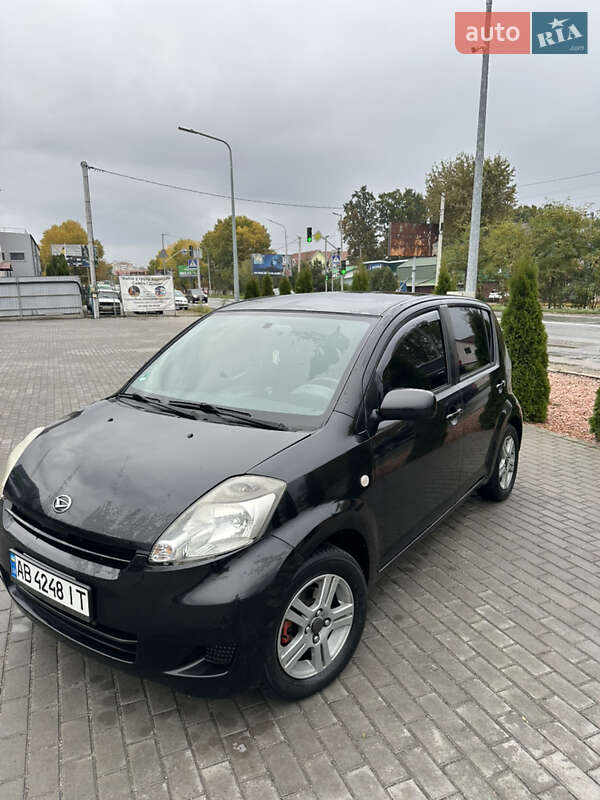 Хэтчбек Daihatsu Sirion 2008 в Киеве