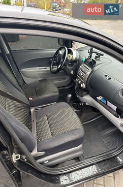 Хетчбек Daihatsu Sirion 2008 в 