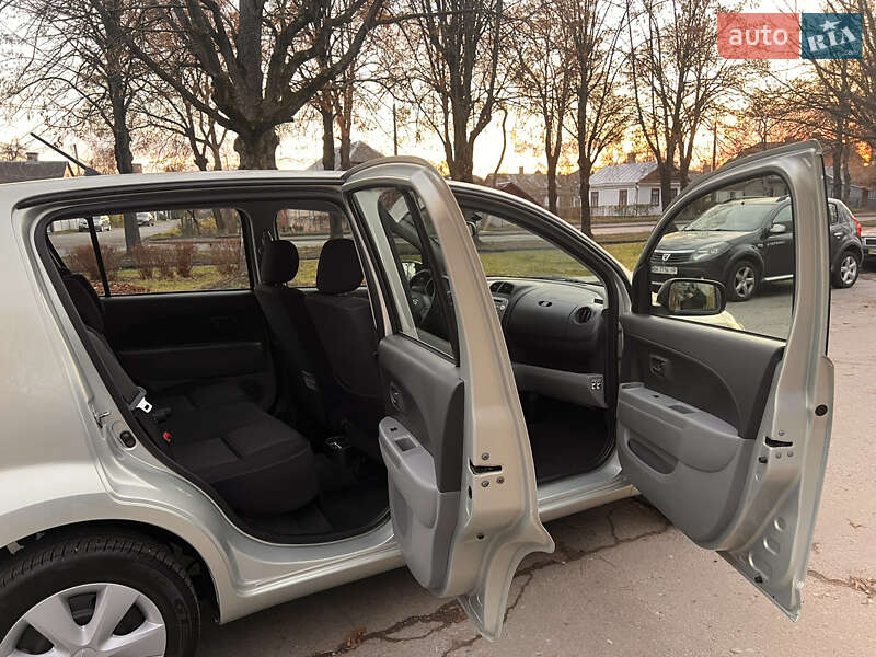 Хэтчбек Daihatsu Sirion 2007 в Ровно фото 12 Хэтчбек Daihatsu Sirion 2007 в Ровно