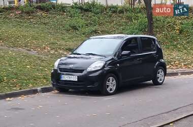 Хетчбек Daihatsu Sirion 2009 в Тернополі
