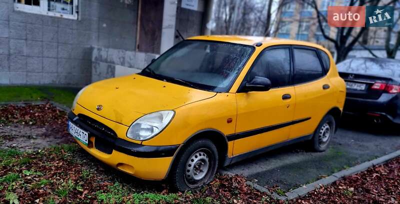 Хэтчбек Daihatsu Sirion 1999 в Киеве фото 3 Хэтчбек Daihatsu Sirion 1999 в Киеве