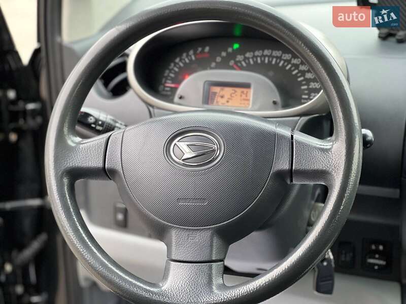 Хэтчбек Daihatsu Sirion 2008 в Одессе