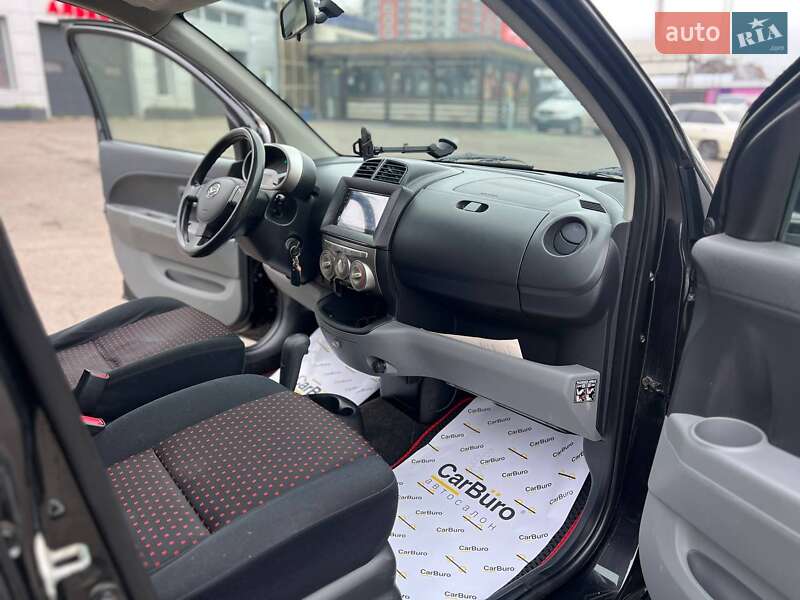 Хэтчбек Daihatsu Sirion 2008 в Одессе