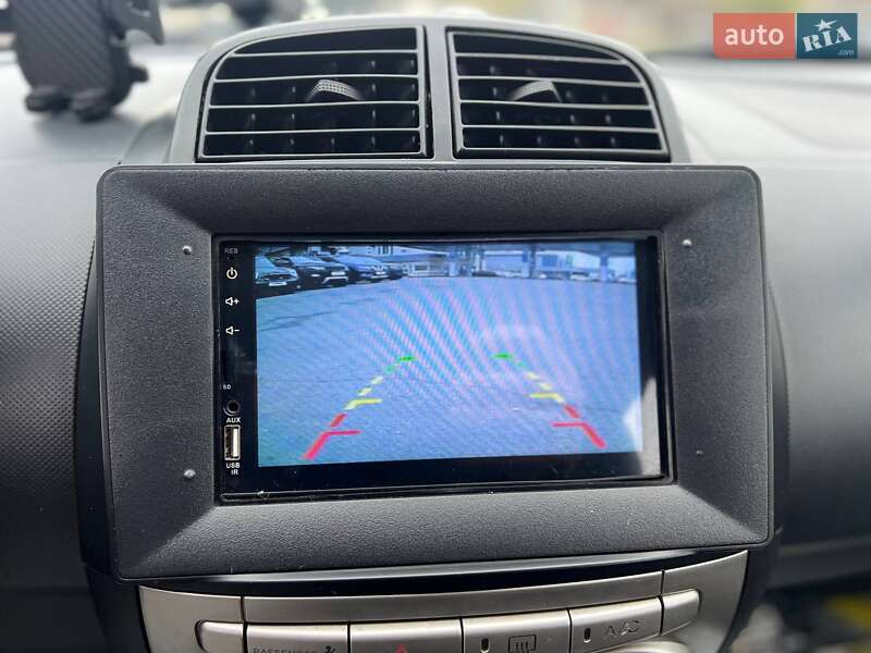 Хэтчбек Daihatsu Sirion 2008 в Одессе