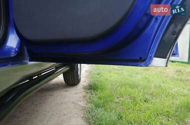 Внедорожник / Кроссовер Daihatsu Terios 2000 в 
