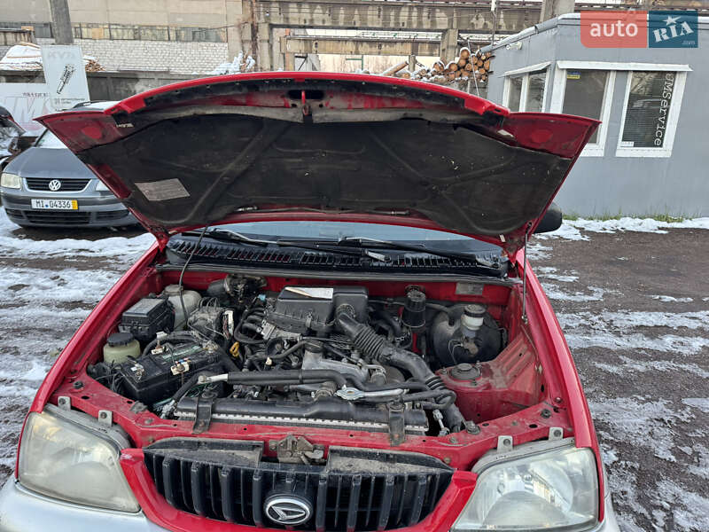 Внедорожник / Кроссовер Daihatsu Terios 2003 в Чернигове фото 3 Внедорожник / Кроссовер Daihatsu Terios 2003 в Чернигове