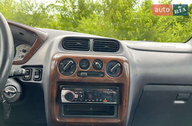 Внедорожник / Кроссовер Daihatsu Terios 2002 в 