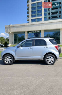 Внедорожник / Кроссовер Daihatsu Terios 2007 в 