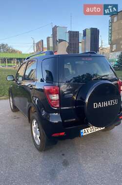 Позашляховик / Кросовер Daihatsu Terios 2007 в 