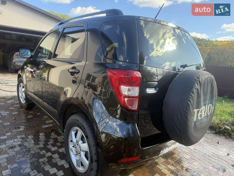 Внедорожник / Кроссовер Daihatsu Terios 2008 в Киеве фото 3 Внедорожник / Кроссовер Daihatsu Terios 2008 в Киеве