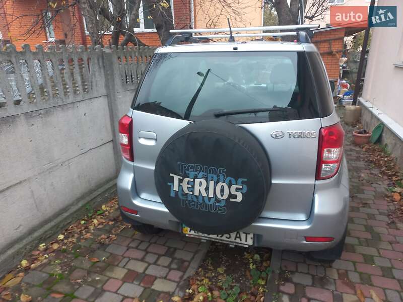 Позашляховик / Кросовер Daihatsu Terios 2008 в Києві