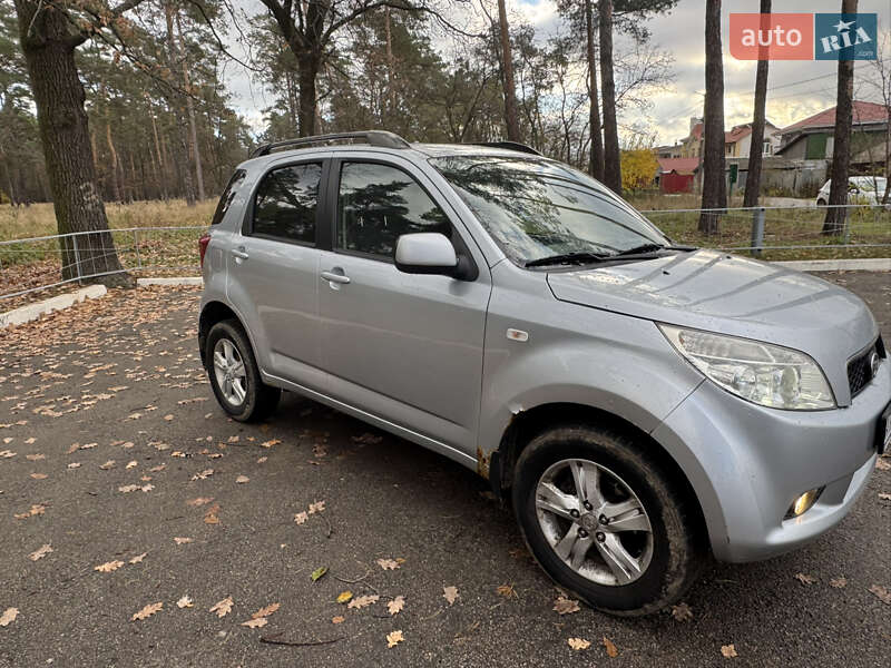 Позашляховик / Кросовер Daihatsu Terios 2007 в Києві фото 9 Позашляховик / Кросовер Daihatsu Terios 2007 в Києві