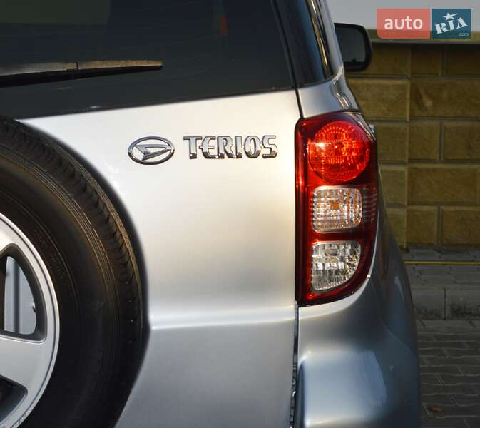 Позашляховик / Кросовер Daihatsu Terios 2008 в Одесі