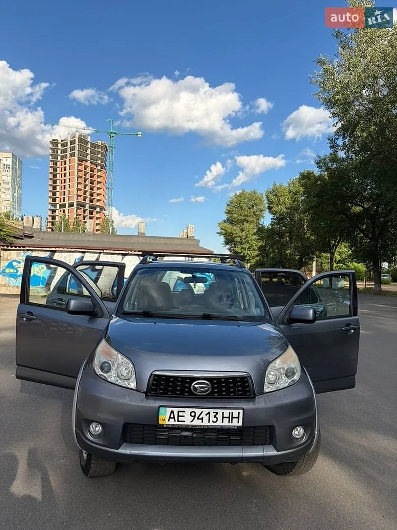 2011 Daihatsu Terios - мініатюра 12