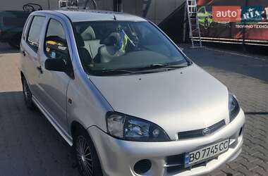Микровэн Daihatsu YRV 2002 в 