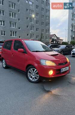Микровэн Daihatsu YRV 2004 в 