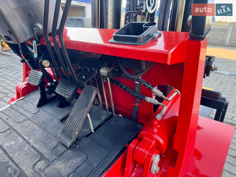 Вилочный погрузчик Dalian CPCD 2018 в Радомышле