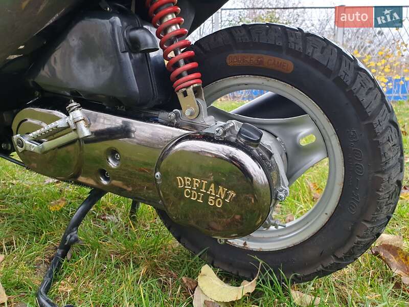 Скутер Defiant Kamei 2006 в Ржищеві