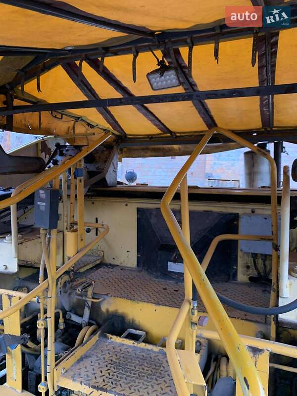 Асфальтоукладчик Demag DF 1993 в Киеве