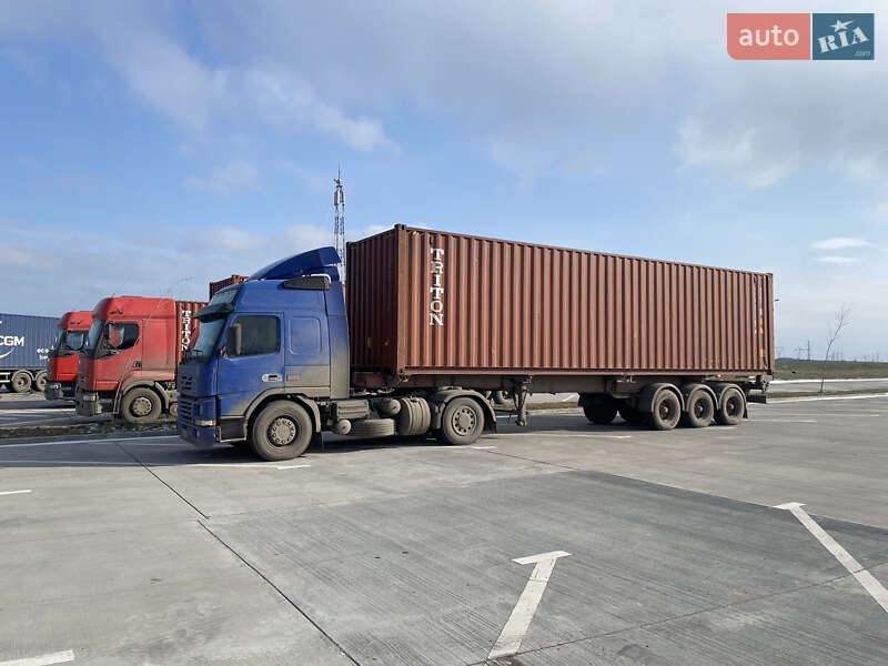 Контейнеровоз полуприцеп Dennison EF 2003 в Одессе