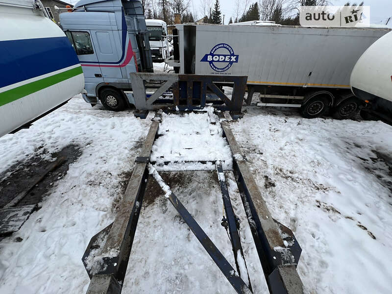 Самоскид напівпричіп Dennison Trailers 2006 в Кременці